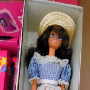 Mattel Little Debbie Barbie 1992 NRFB